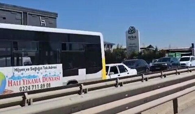 İnegöl'de zincirleme kaza: 7 yaşındaki çocuk yaralandı