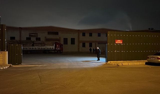 Sunta üretim tesisinde makineye sıkışan işçi hayatını kaybetti