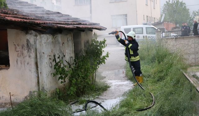 Amasya'da 80 Yaşındaki Kadının Evi Alevlere Teslim Oldu