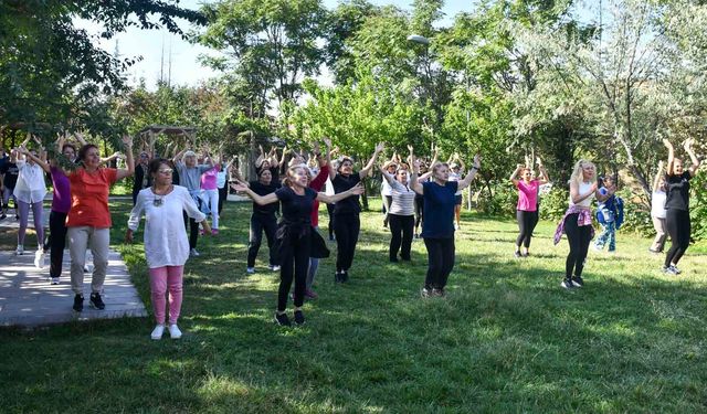 Başkent’te Avrupa Hareketlilik Haftası: Kadınlar zumba ve yürüyüşte buluştu