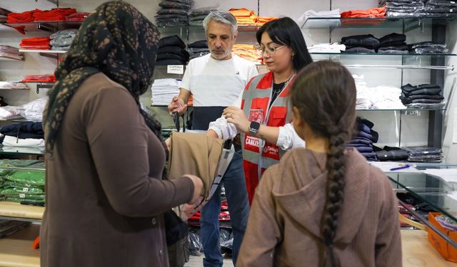 Çankaya Belediyesi’nden 600 öğrenciye okul forması desteği