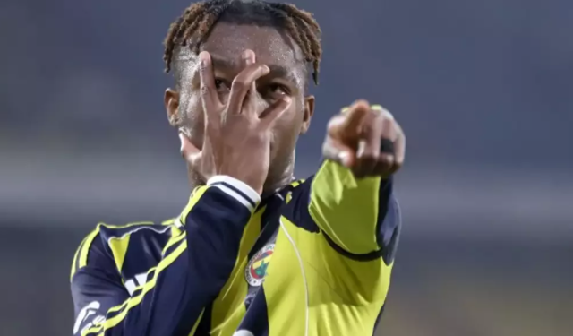 Fenerbahçe’de Transfer Yasağının Ardından Bir Şok Daha!