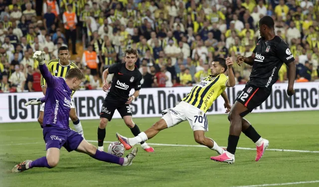 Fenerbahçe derbide Beşiktaş'a 2-1 mağlup oldu