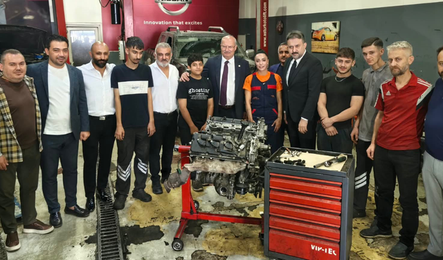 ATO Başkanı Baran’dan Şaşmaz’da Kadın Ustaya Destek: “Mesleğin Kadını Erkeği Olmaz”