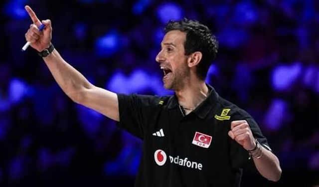 A Milli Kadın Voleybol Takımı finale yükseldi! Santarelli: Çok mutluyum