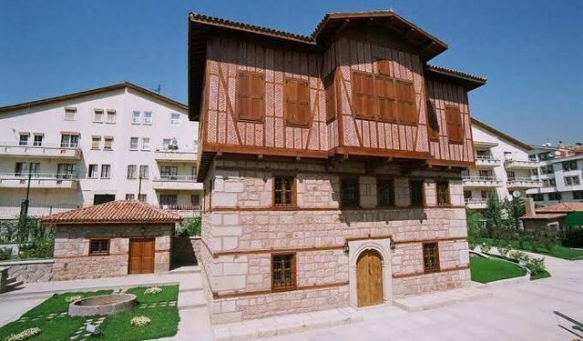 VEKAM, tadilat nedeniyle geçici süreyle ziyarete kapanıyor