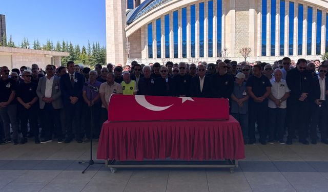 Oyuncu Serhat Kılıç, başkentte son yolculuğuna uğurlandı