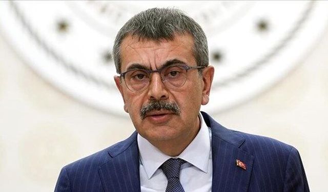 Bakan Tekin: “Vatanına aidiyet duyan, müşterek geleceğimize sahip çıkan nesiller yetiştirmek istiyoruz”