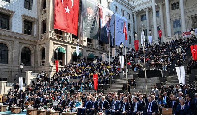 Bilal Erdoğan: “Kendi kültürünü bilen insan, dünyaya söyleyecek sözü olan insandır”