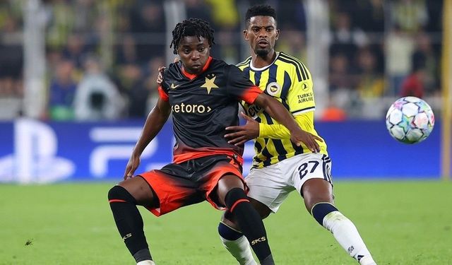 Fenerbahçe, Slavia Prag karşısında 2-2 berabere kaldı