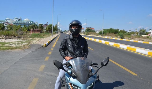 Antalya’da Yola Savrulan 3 Bin 500 Lirası Sosyal Medya Sayesinde Bulundu