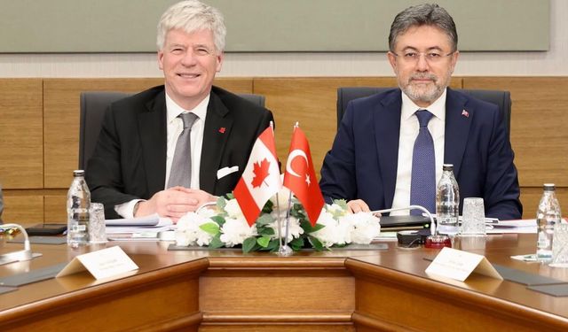 Bakan İbrahim Yumaklı, Kanada Enerji ve Doğal Kaynaklar Bakanı Tim Hodgson'ı Ağırladı