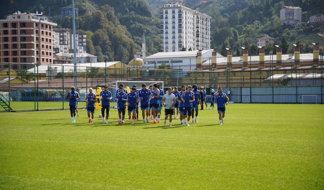 Karadeniz Derbisine Doğru: Çaykur Rizespor Hazırlıklarını Sürdürüyor!