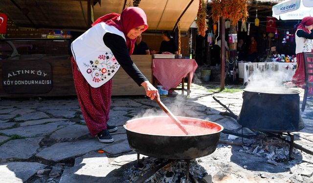 Altınköy’de Kış Telaşı: Geleneksel Lezzetler Yeniden Sofralara Hazırlanıyor