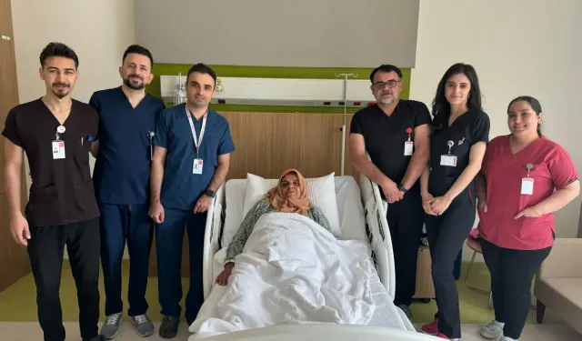 Ankara’da 30 Santimetrelik Tümör Ameliyatla Alındı: 74 Yaşındaki Kadın Sağlığına Kavuştu