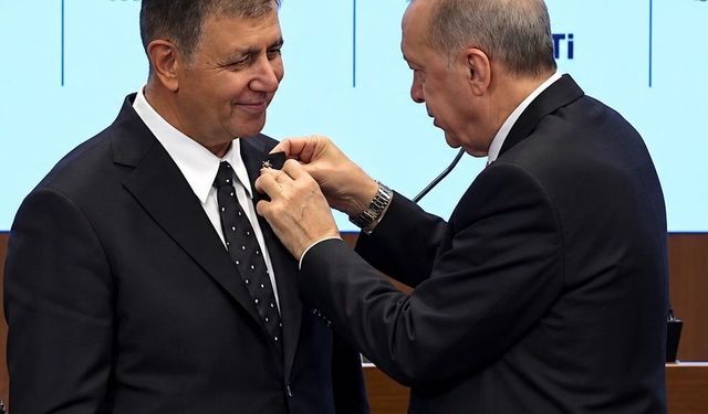 Cemil Tugay AK Parti’ye katıldı