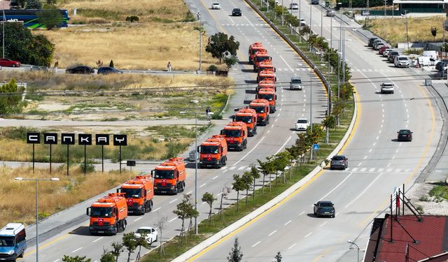 Ankara'nın temizlik filosuna 13 yeni araç