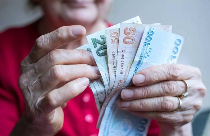 Açlık Sınırı 36 Bin Lirayı Aştı: Asgari Ücret Yetersiz Kaldı