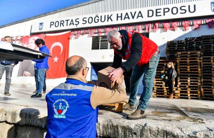 Ramazan'da Dayanışma Köprüsü “Koli Ver”