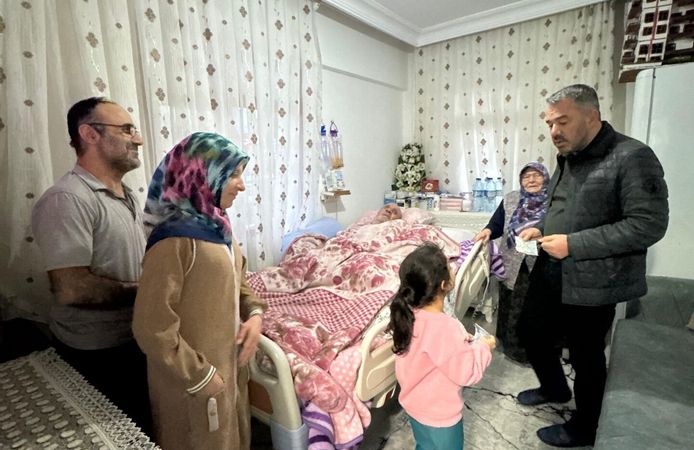 Pursaklar’da Gönül Belediyeciliği: Başkan Çetin’den Anlamlı Ev Ziyaretleri