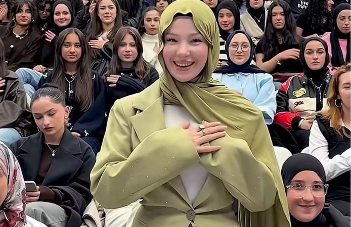 Tesettürlü İçerik Üreticisinden Skandal Sözler!