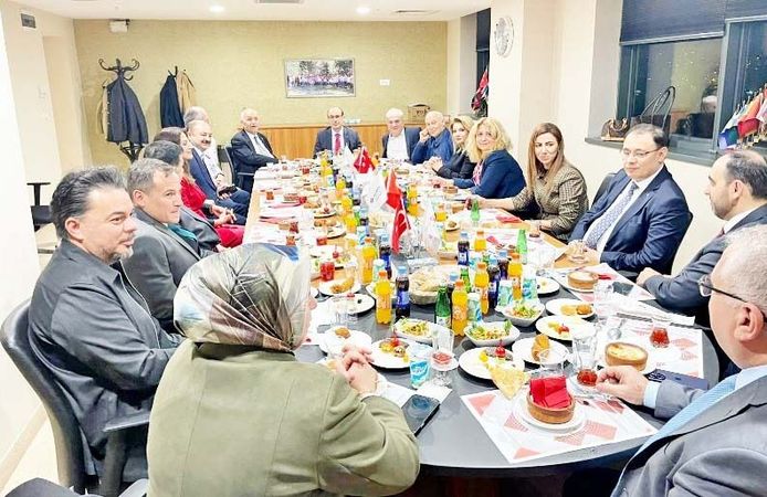 Ortadoğu Hastanesi, Yenimahalle protokolünü iftar sofrasında ağırladı