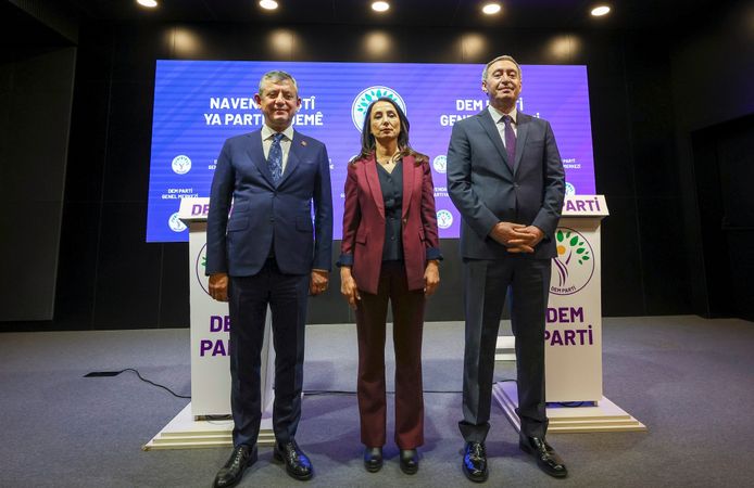 Özgür Özel’den Ara Seçim Çağrısı!