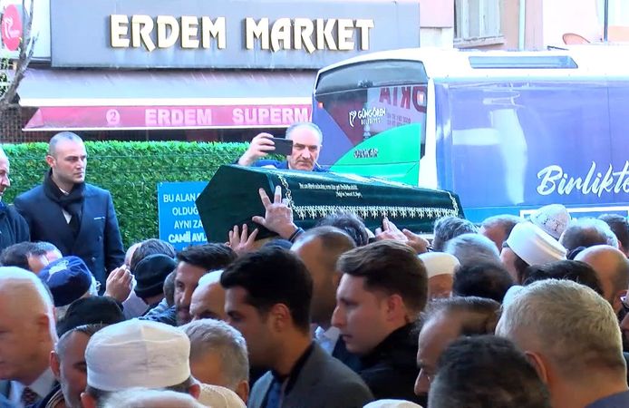 Süleyman Soylu'nun Amcası Defnedildi