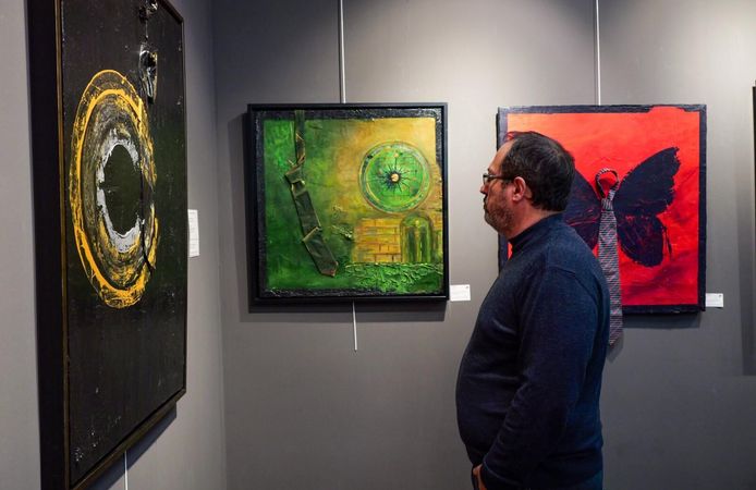 Etimesgut’ta “KRAVATA” Sergisi Ziyarete Açıldı!