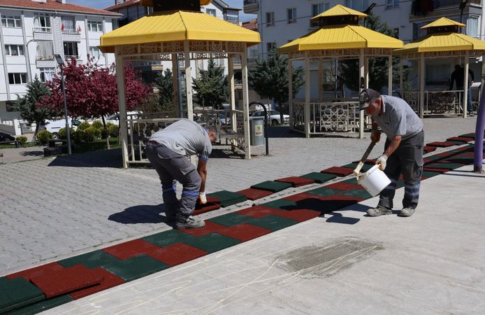 Baharla Birlikte Mamak’ta Parklar Yenileniyor