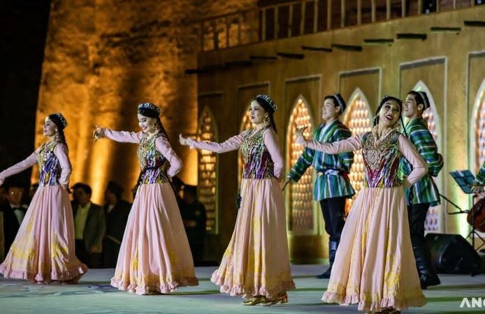 HİVA’DA ULUSLARARASI LAZGİ FESTİVALI