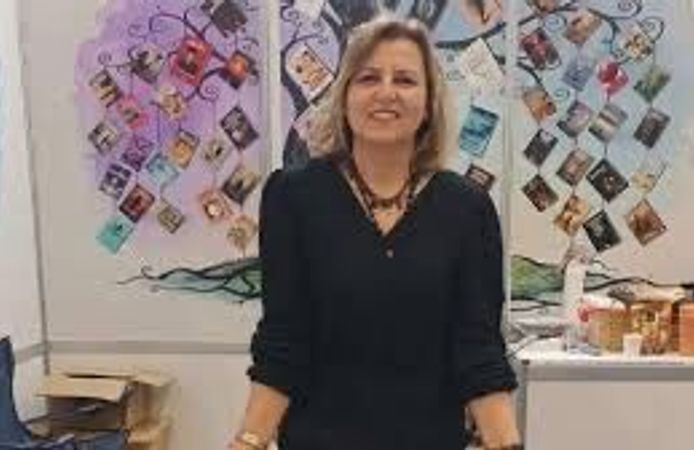 Edebiyat Dünyasını Yasa Boğan Ölüm! Yazar Ayten Öztürk Hayatını Kaybetti