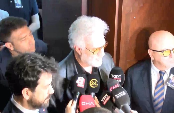 Kadir İnanır'a Harbiye'de Duygu Dolu Veda