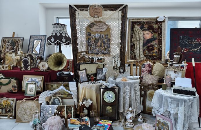 Çubuk’ta El Emeği ve Sanatın Buluşması: Hayal Sanat Atölyesi Sergiye Damga Vurdu