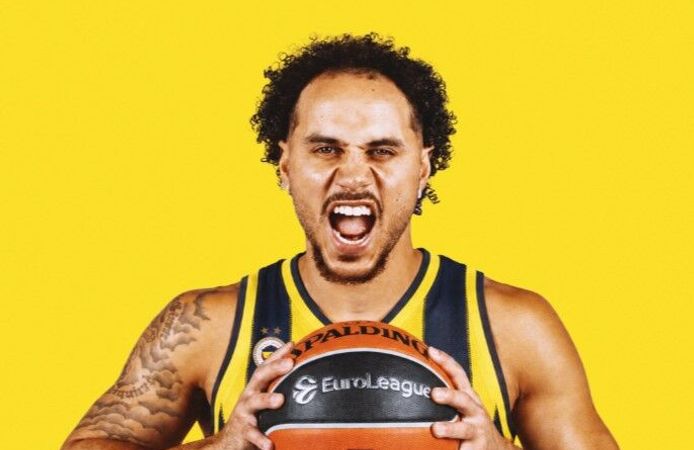 Avrupa Basketbolunda Yılın Transferi: Shane Larkin Resmen Fenerbahçe’de!