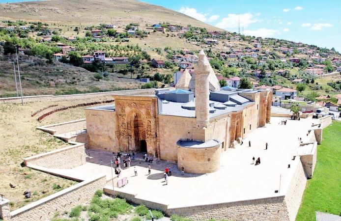 800 Yıllık Mühendislik Harikası: Divriği Ulu Camii ve Darüşşifası