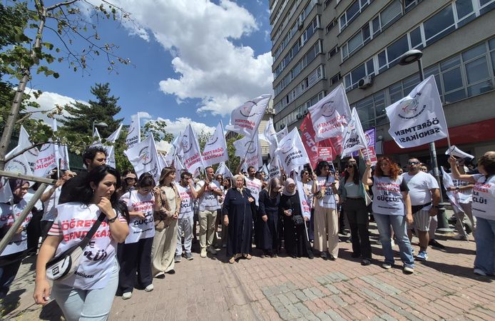Özel Sektör Öğretmenler Sendikası Eylemleri Ankara’da Devam ediyor