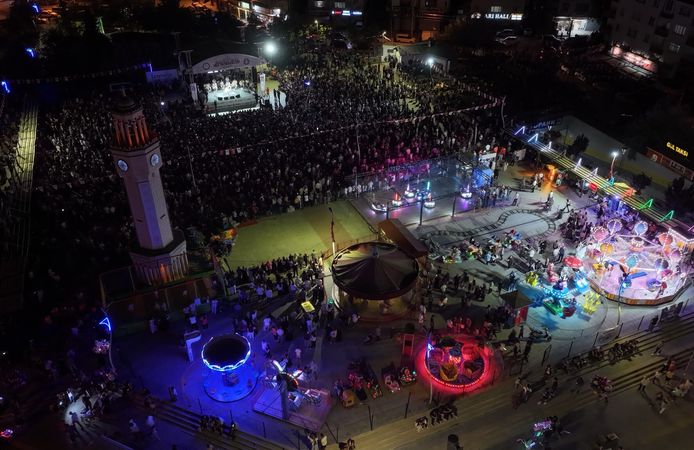 Sincan'da Ücretsiz Yaz Konseri: Hangi Sanatçılar Ne Zaman Çıkacak?