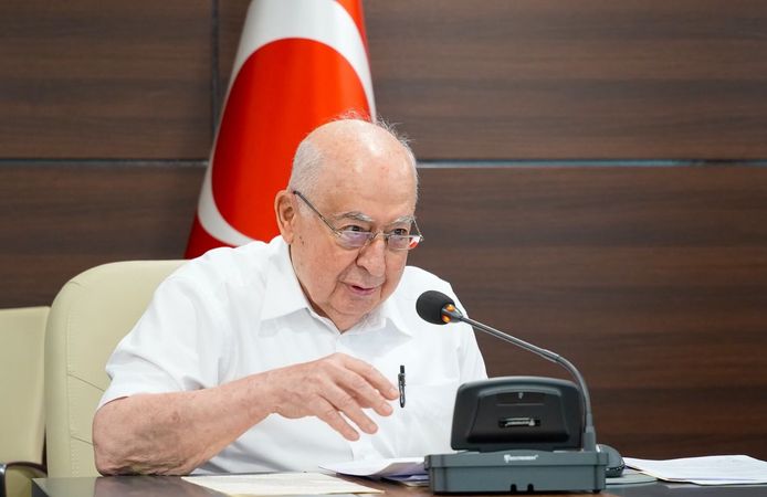 Tınaz Titiz: “Diplomanın yerini mikro-yetkinlikler almalı”