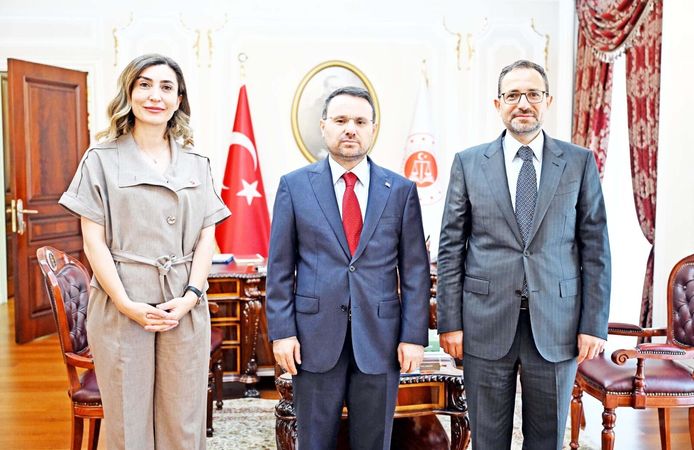 Esma Ersin'den Adalet Bakanı Akın Gürlek ve TİKA Başkanı Abdullah Eren'e ziyaret