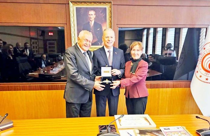 TÜSİAV’dan Ticaret Bakan Yardımcısı Ağar’a ziyaret