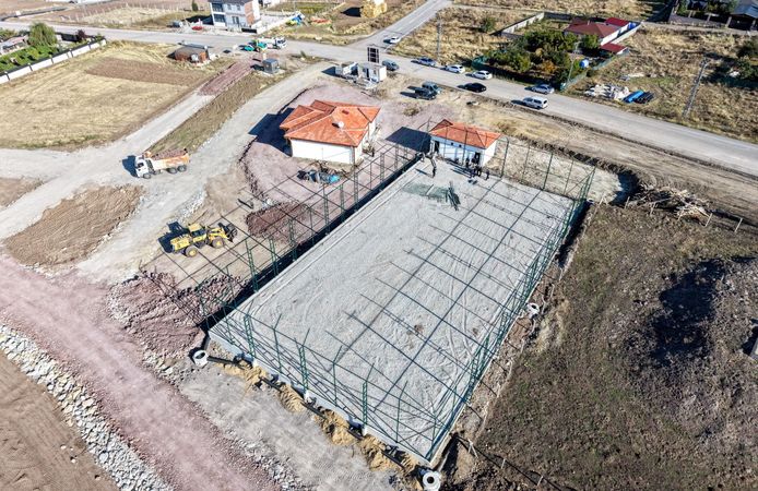 Altındağ Gicik’te köy konağı ve halı saha ne zaman açılacak?
