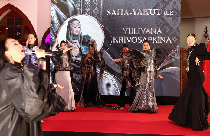 Türk dünyasının moda kültürü Keçiören’de buluştu