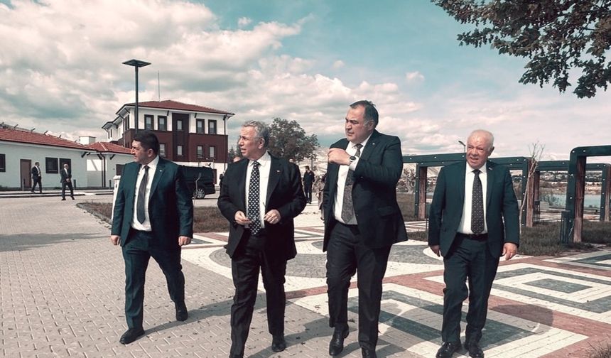 Başkan Güngör'den Çayırhan Göl Kenarını inceleme