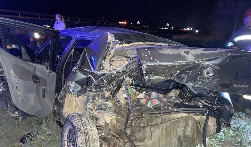 Konya'da feci kaza: 2 ölü, 4 yaralı!