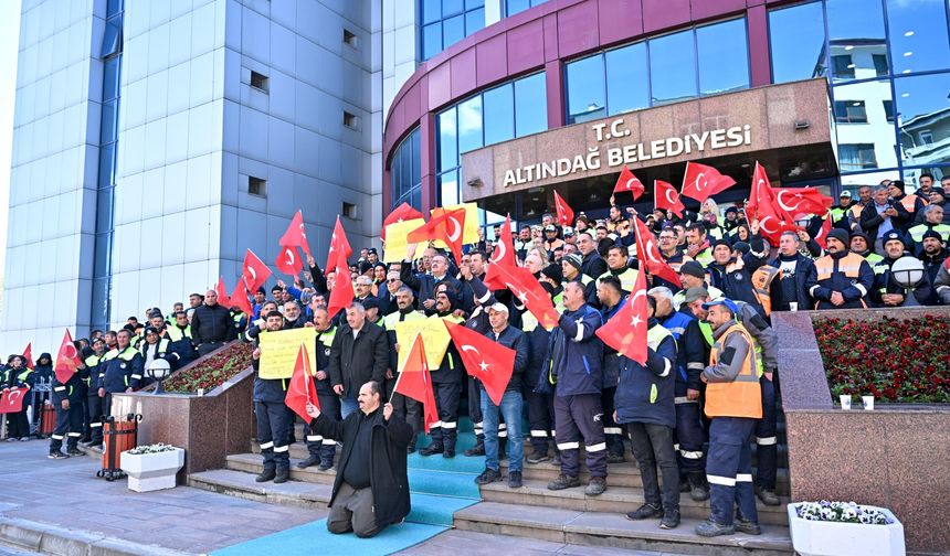 Altındağ işçisi Başkan Veysel Tiryaki'nin yanında olduğunu açıkladı!
