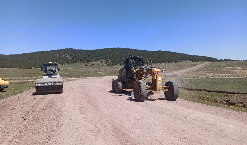 Çamlıdere Belediyesi'nden yol çalışması