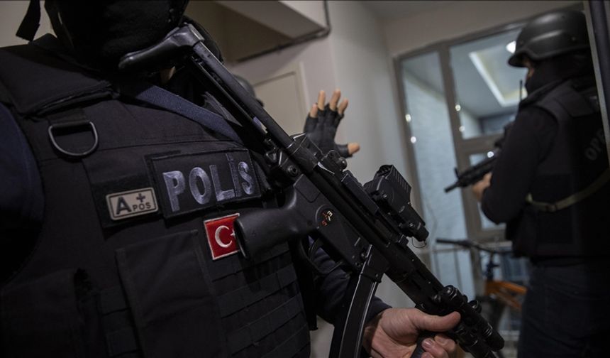 Şanlıurfa'da Ev ve iş yeri basan şebekeye operasyon!