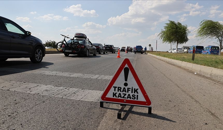 Denizli'de feci kaza 1 ölü, 1 yaralı