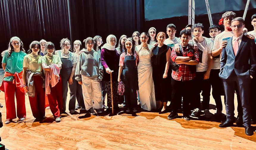 Çankaya Hacı Ömer Tarman Anadolu Lisesi’nden anlamlı program!
